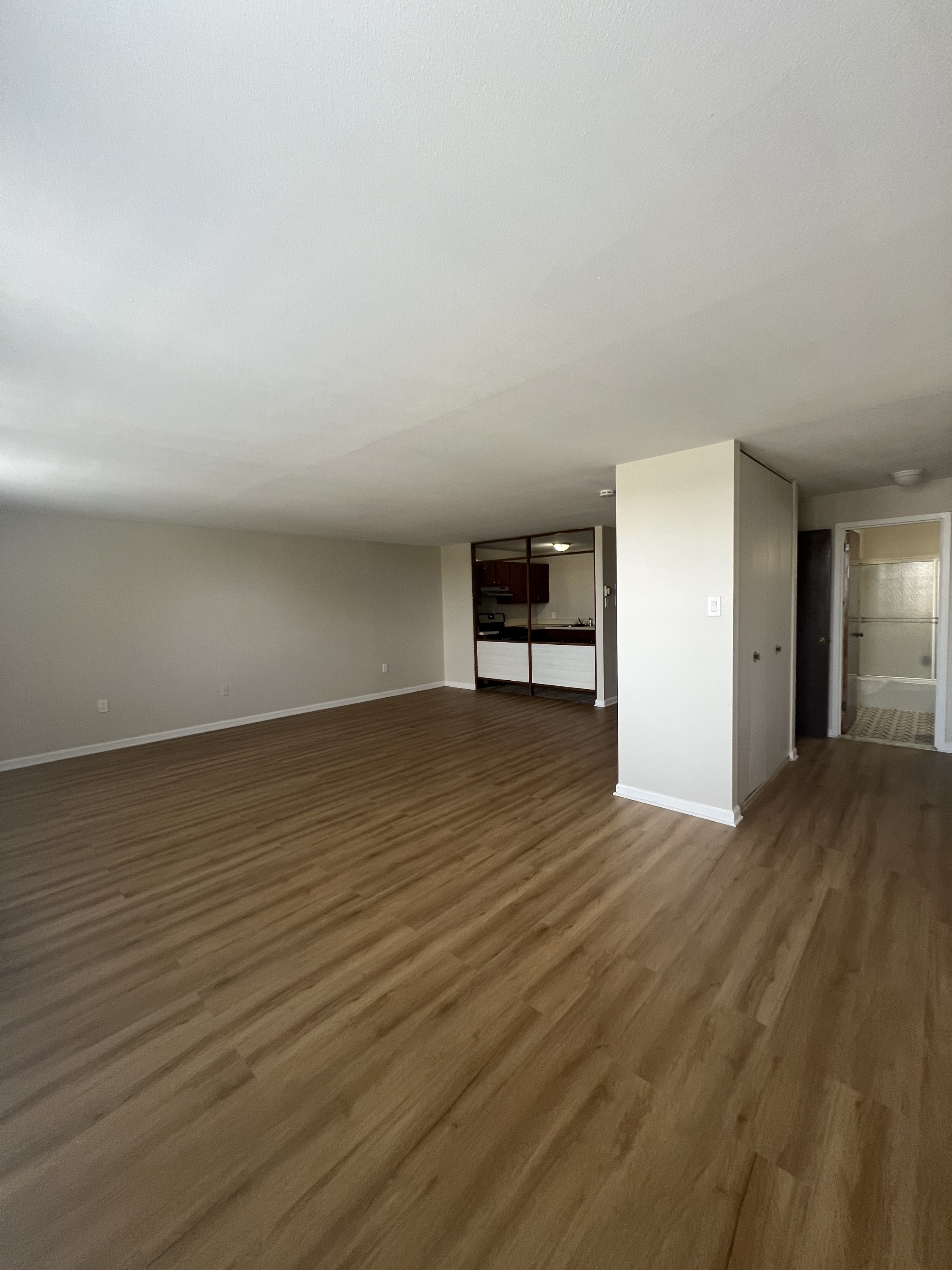 967 ASYLUM AVENUE #6N