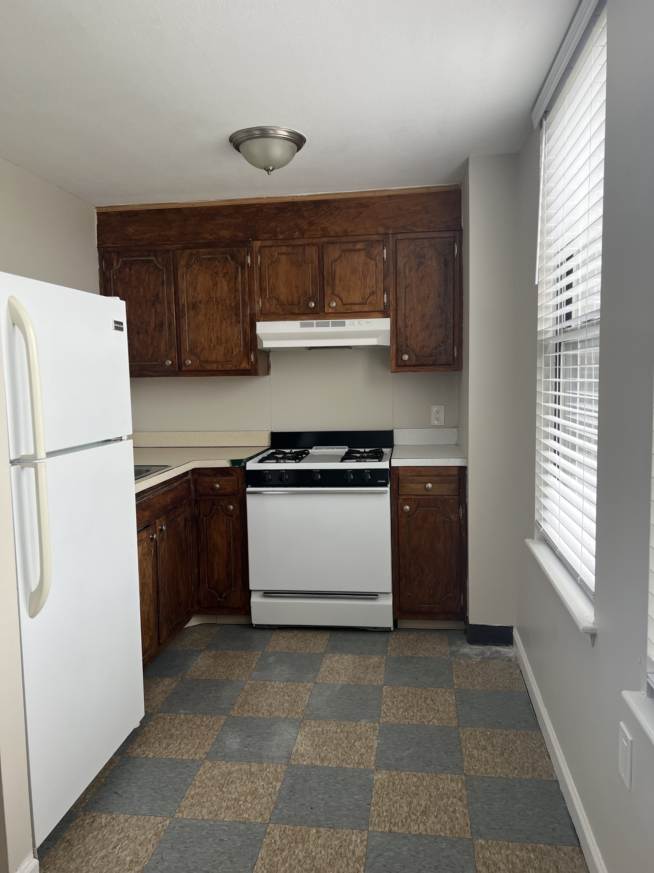 967 ASYLUM AVENUE #9B